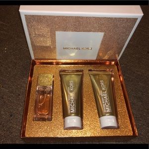Michael Kors jasmine set
